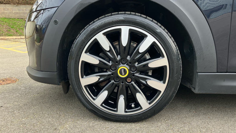 MINI Hatchback 135kW Cooper S Level 3 33kWh 3dr Auto Electric Hatchback